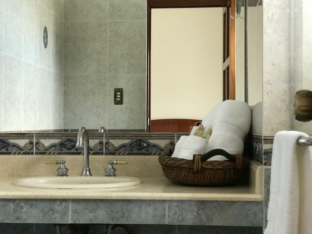 Hotel Belvedere グアテマラシティ エクステリア 写真