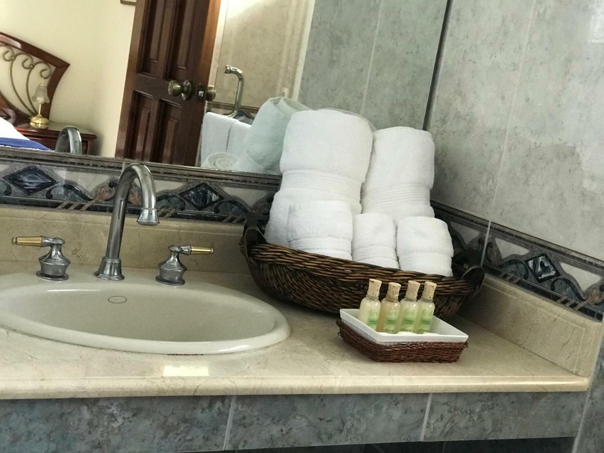 Hotel Belvedere グアテマラシティ エクステリア 写真