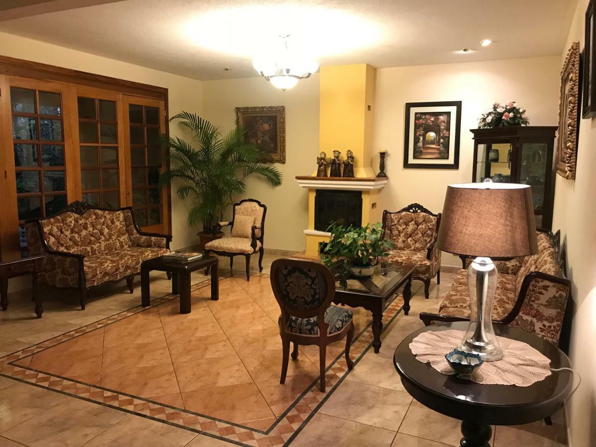 Hotel Belvedere グアテマラシティ エクステリア 写真